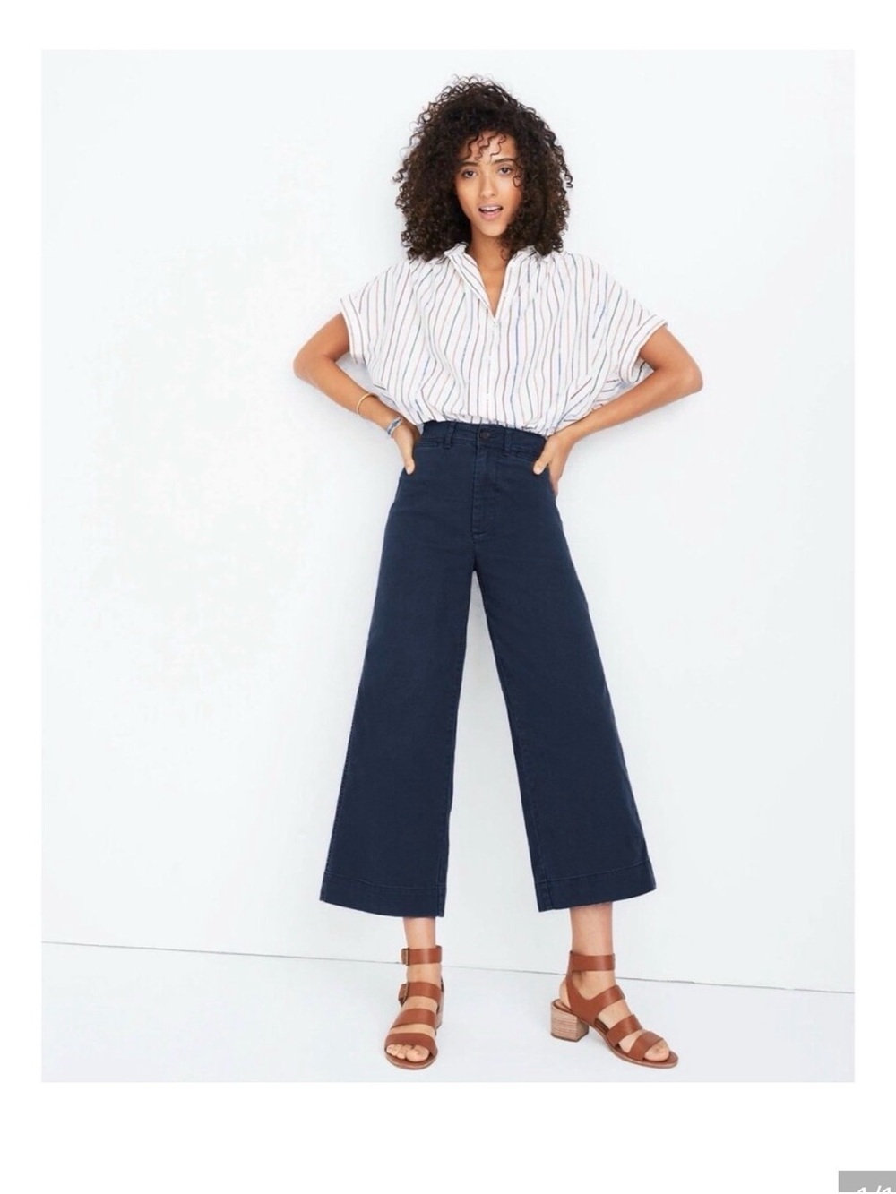 Madewell Emmet Wide Leg Cropped in Navy, size 27